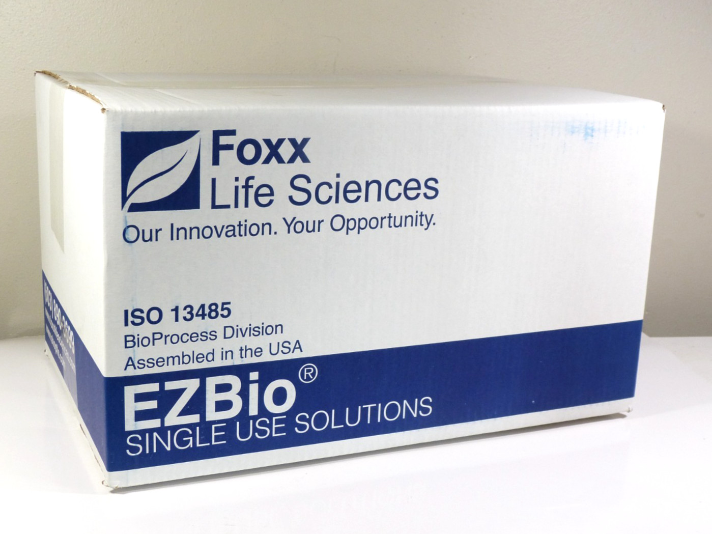 Foxx Life Sciences 137-6511-FLS, 2L (2000mL) sterile, square PETG media bottle