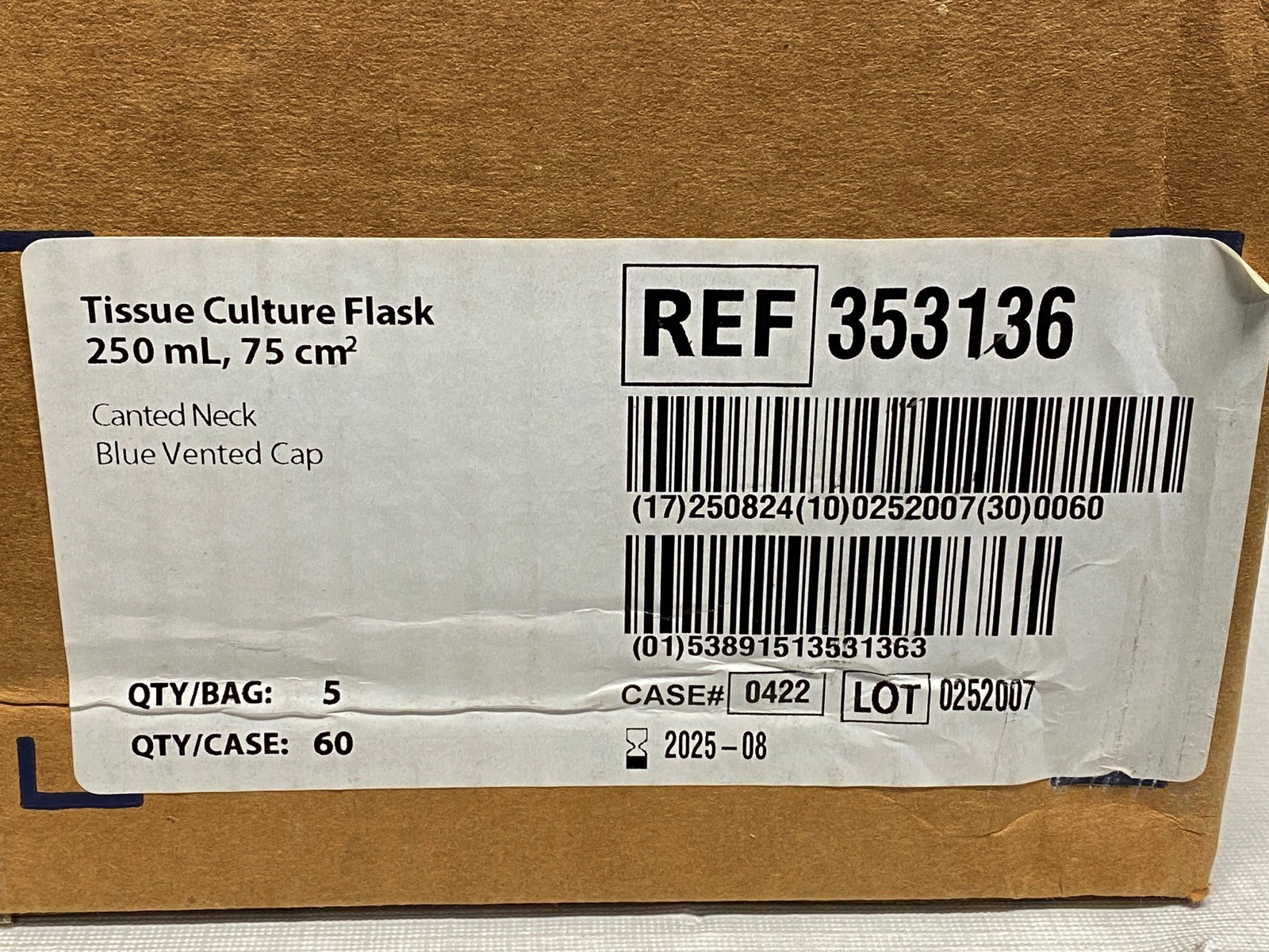 (60/Cs) FALCON 250mL 75cm² Tissue Culture Flasks Canted Neck Vented Cap 353136