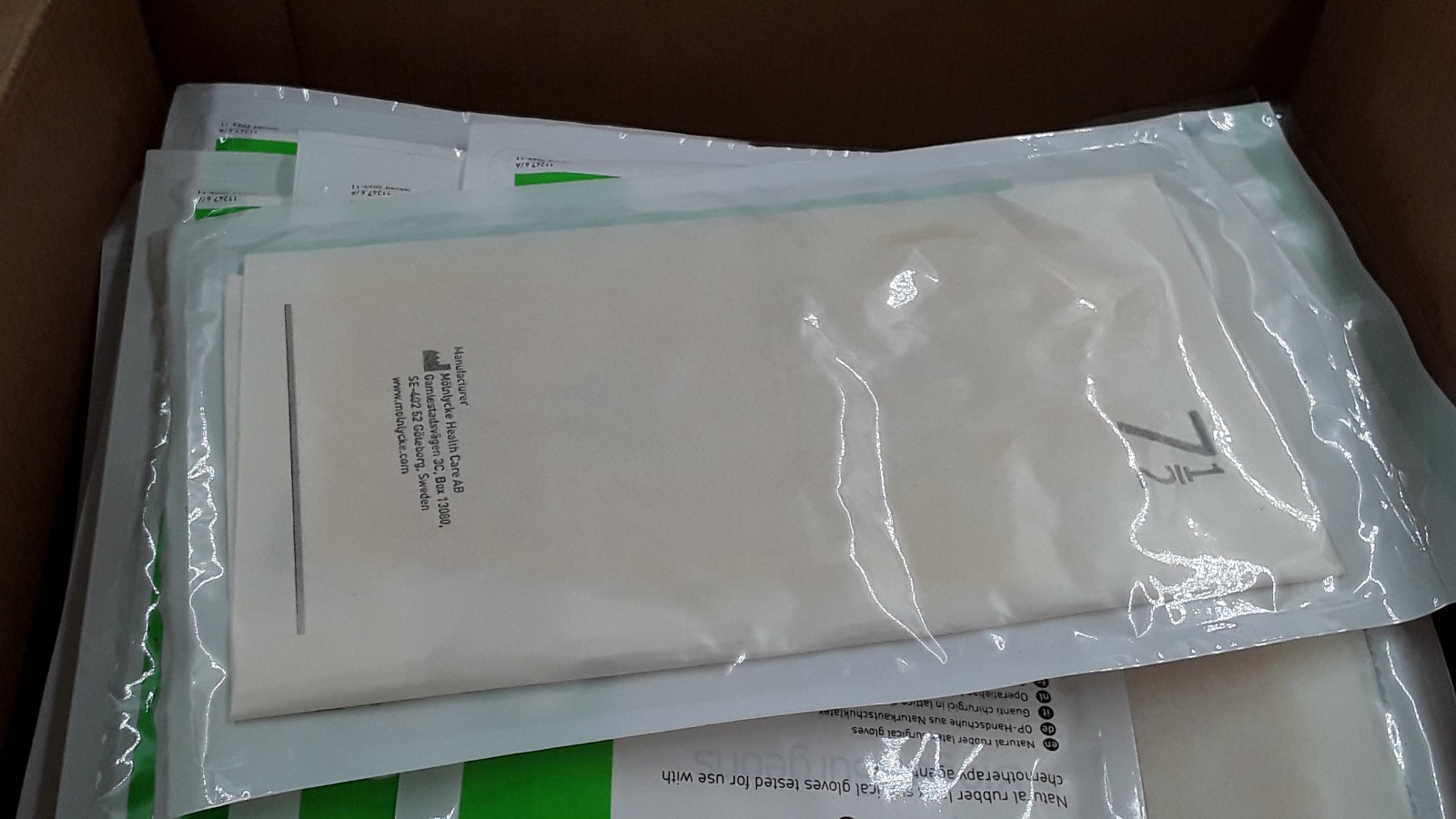 Molnlycke Biogel Surgeons Latex Surgical Gloves 7 1/2 Box of 100 REF 30475