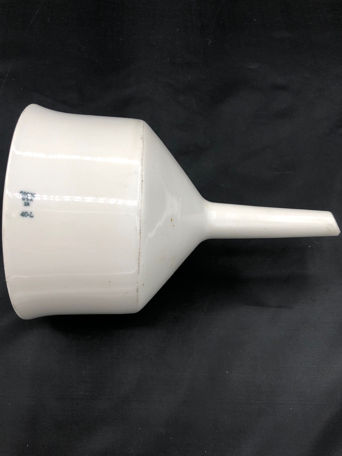 COORSTEK Porcelain 165mm L 108mm ⌀ 320 mL Buchner Vacuum Filter Funnel 60243