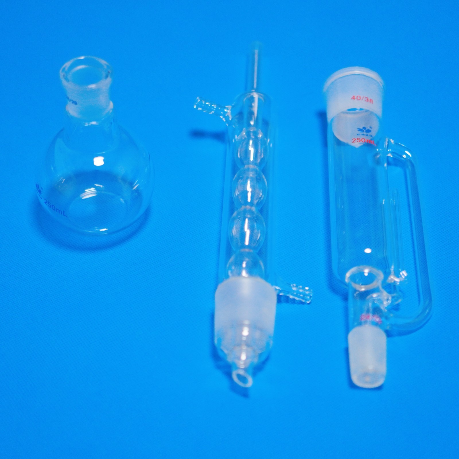 1 set of lab glass soxhlet extractor kit 1000 ml, 500 ml, 250 ml, 150 ml