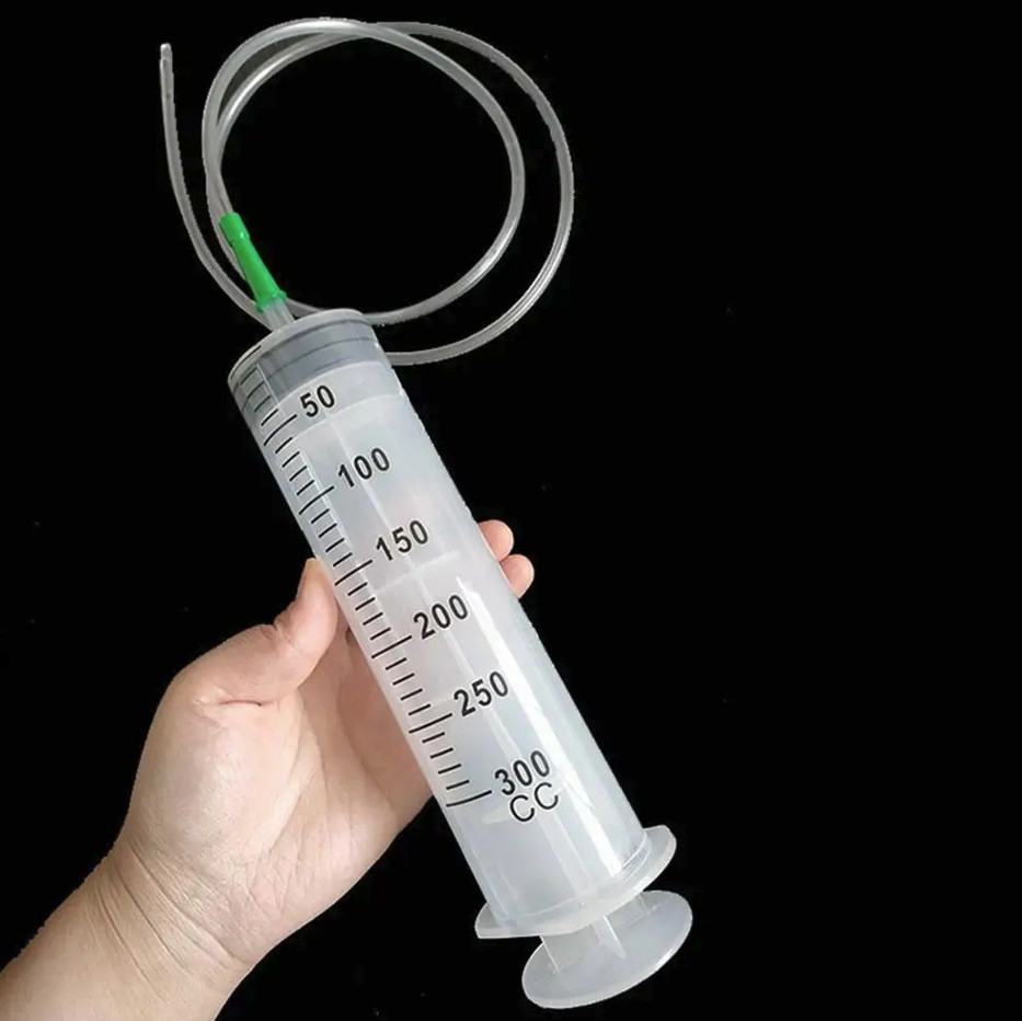 1pc Large Capacity Oil Extraction Syringe Pump with Hose – NEW