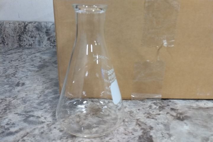 Pyrex 4980-300 12 Pk 300mL Capacity Glass Flask