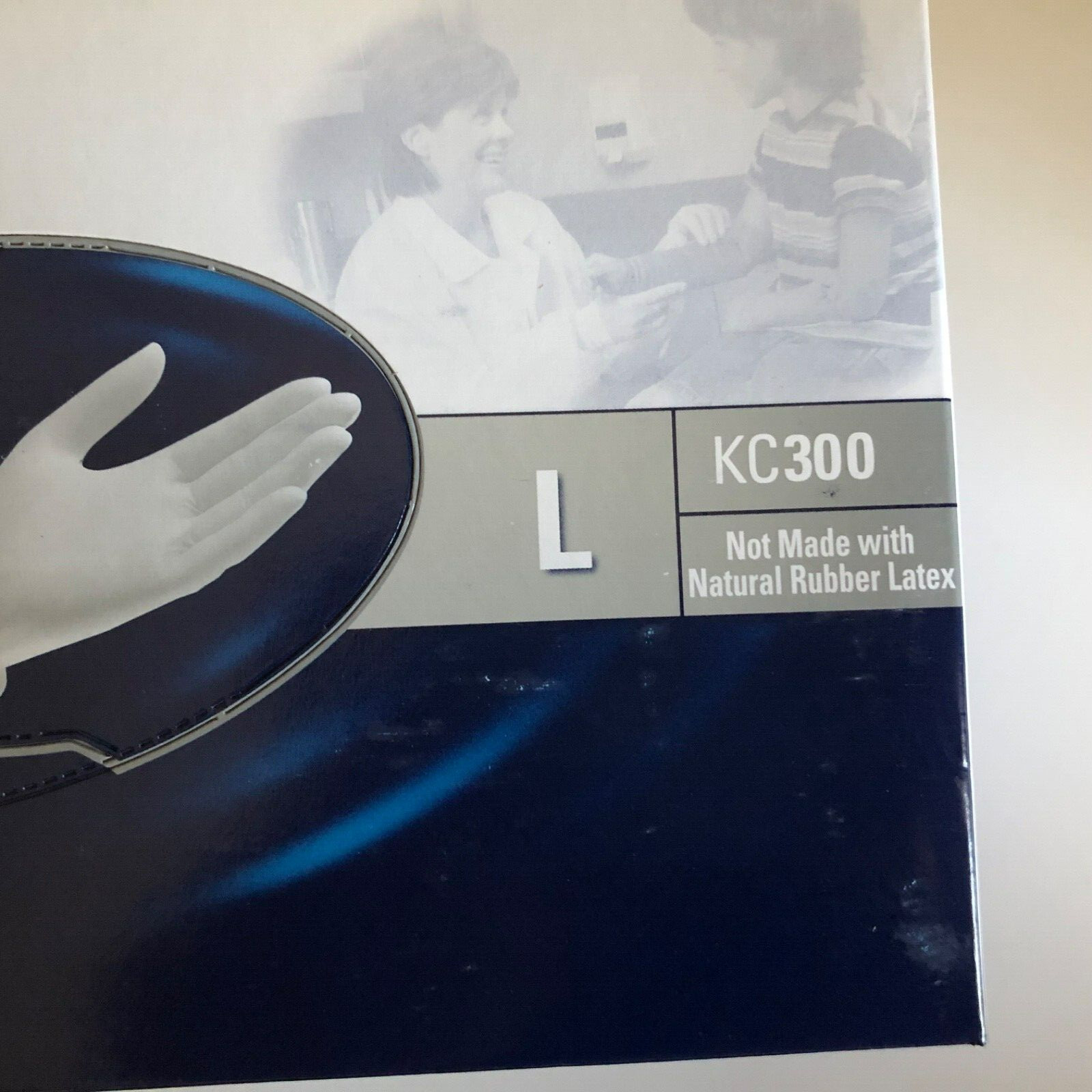 2000 Count Damaged Case Kimberly Clark Halyard Nitrile Gloves Large Exp 1/2025