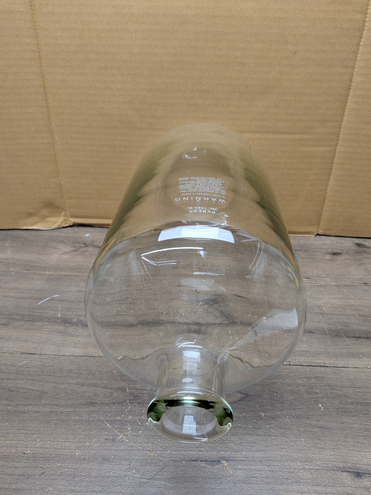 NOS PYREX 1585-9L is a heavy-wall, 9-liter borosilicate glass serum bottle