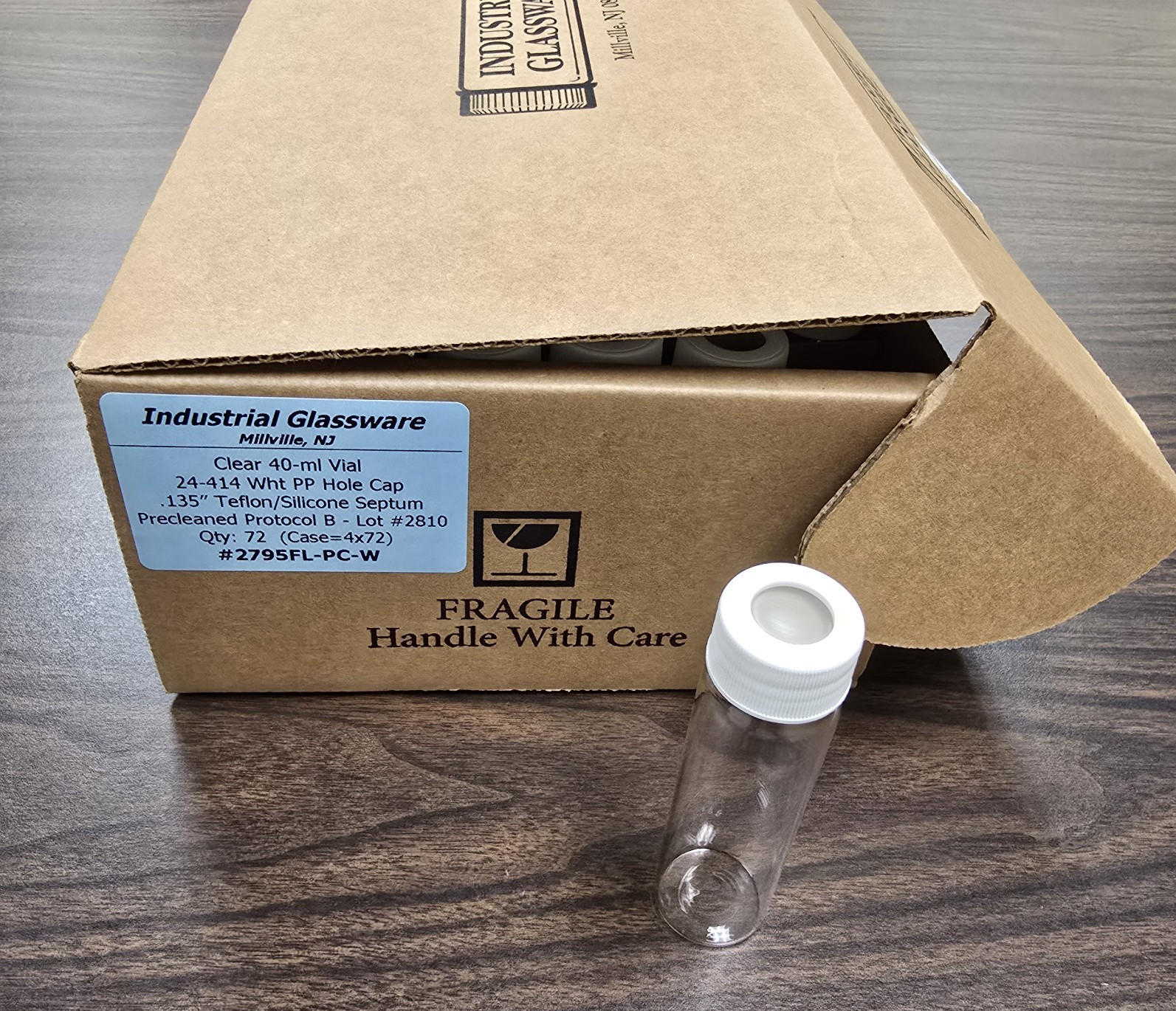INDUSTRIAL GLASSWARE – 40ML, CLR, WHT O/T VOA, PRECLEANED & CERTIFIED CS/72