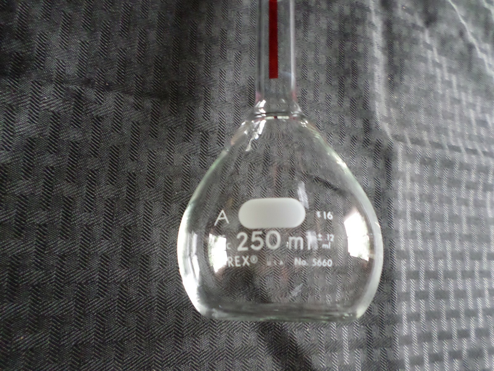 Corning Pyrex Class A Glass 250mL Lifetime Red TC Volumetric Flask #16 Stpr 5660