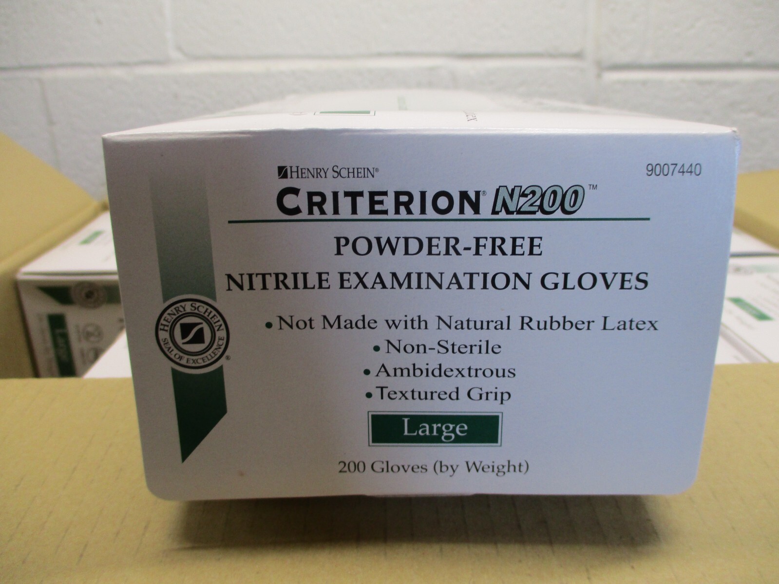 CASE OF 10 BOXES 200 PER CRITERION N200 LARGE 9007440 POWDER FREE EXAM GLOVES