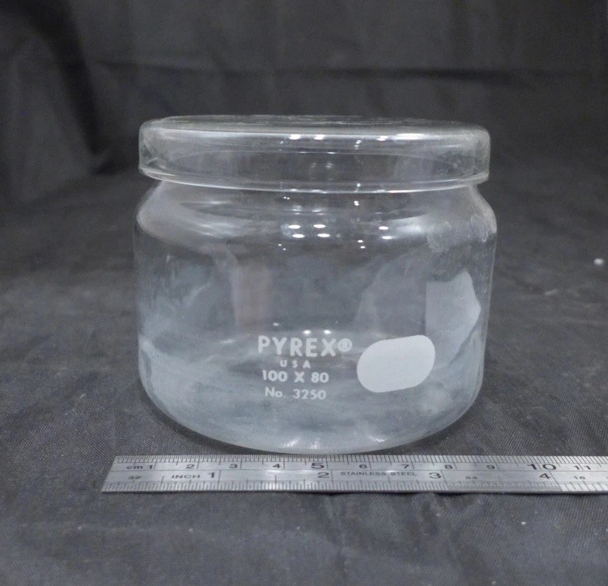 CORNING Pyrex Crystallizing Dish, 100×80 mm, ca 500mL, w/ repl lid #3250-100