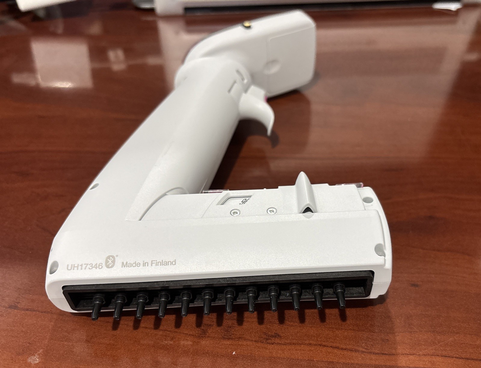 Thermo Scientific E1-ClipTip Elect. Adjustable Spacing 12ch Pipette 0.5-12.5 μL