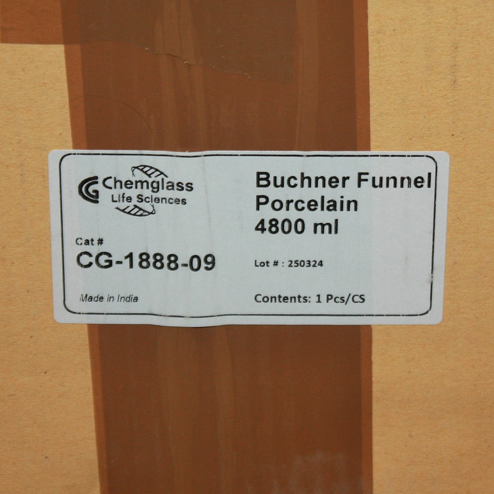 Chemglass Ceramic Buchner Funnel CG-1888-09, 4.8 L, 280 mm, 27mm x 140mm Stem