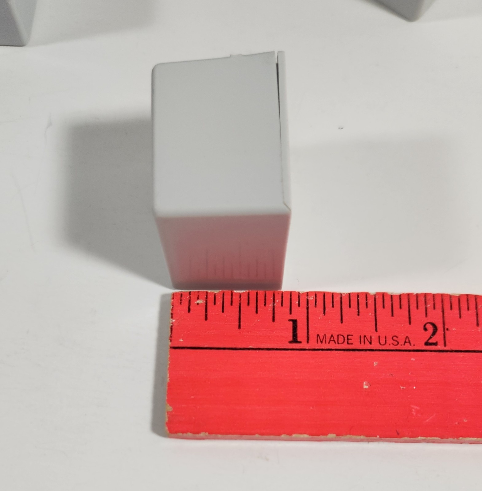 Dental Lab Packaging Plastic Box with Foam – 68 pcs – Gray – 1″x1″x1″