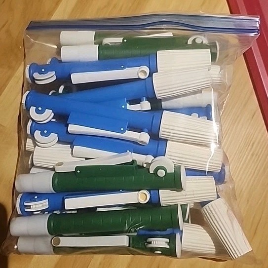 BEL-ART Plastic Blue 2mL X 12 Pipettor Serological Pipette Pump Green 10mL X 12