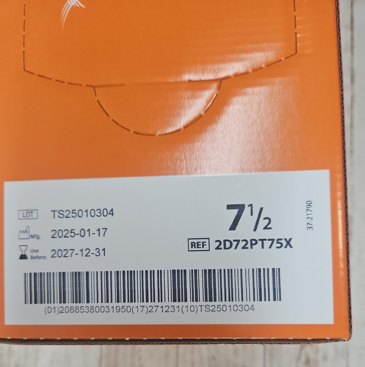 Protexis PI Surgical Gloves *1 CASE 200 Pair* Cardinal Size: 7.5 Exp: 12/27