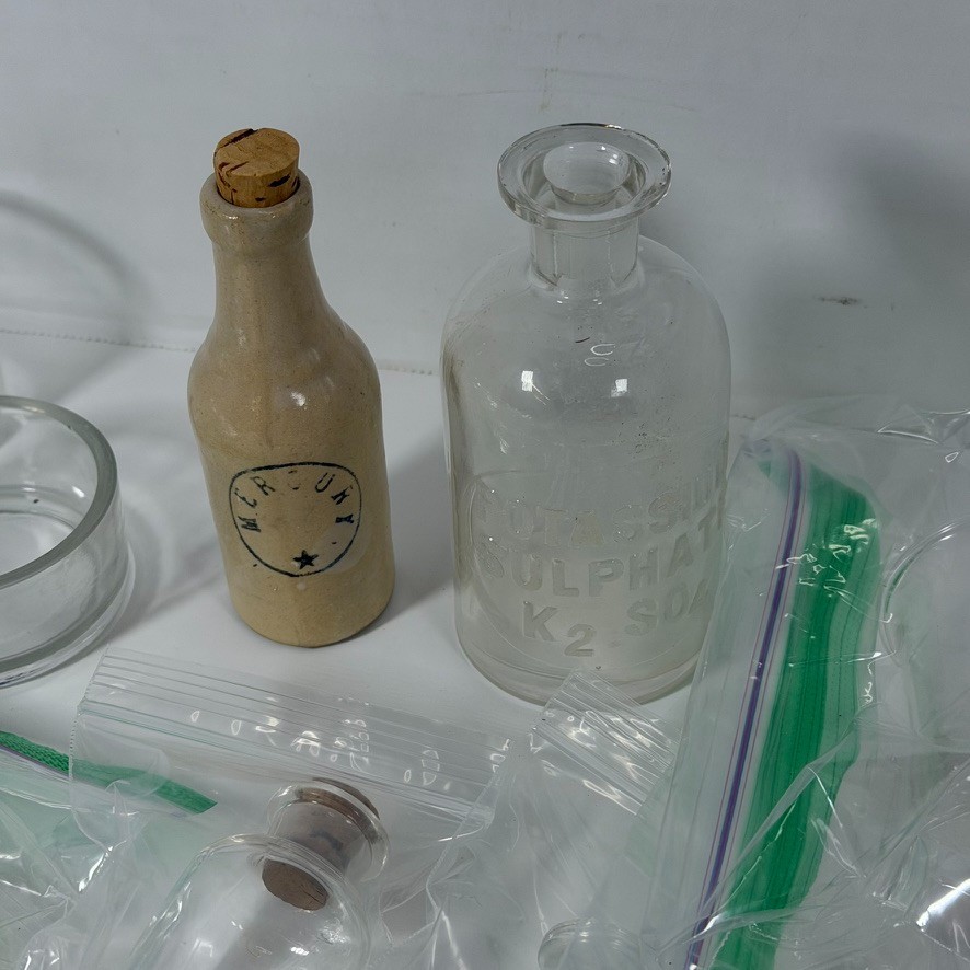 Vtg Lot of 35 PYREX Kimax Various Brand Laboratory Glass Beakers Flasks Jars