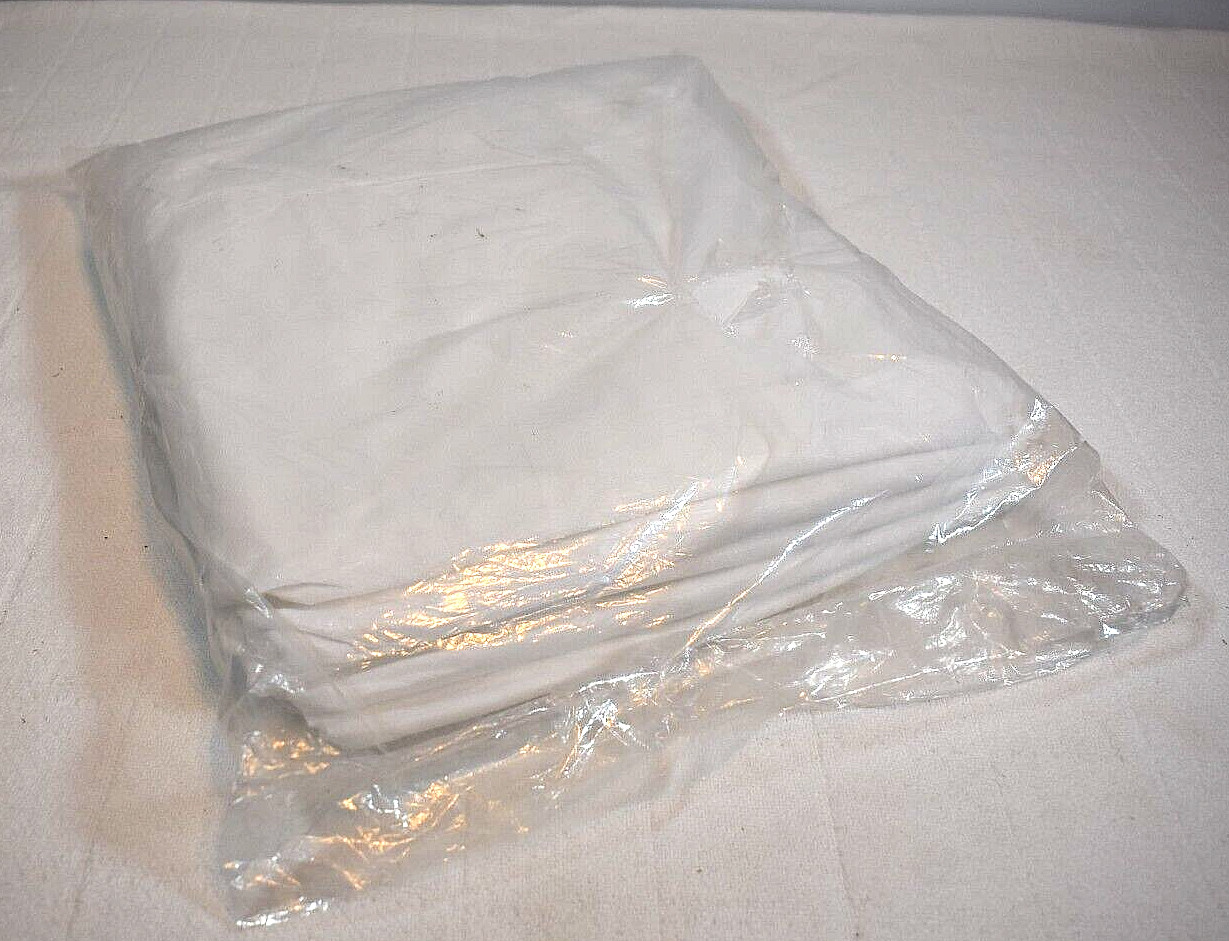 White New Disposable Isolation Gowns (Pack of 5) Great for a Halloween Costume!