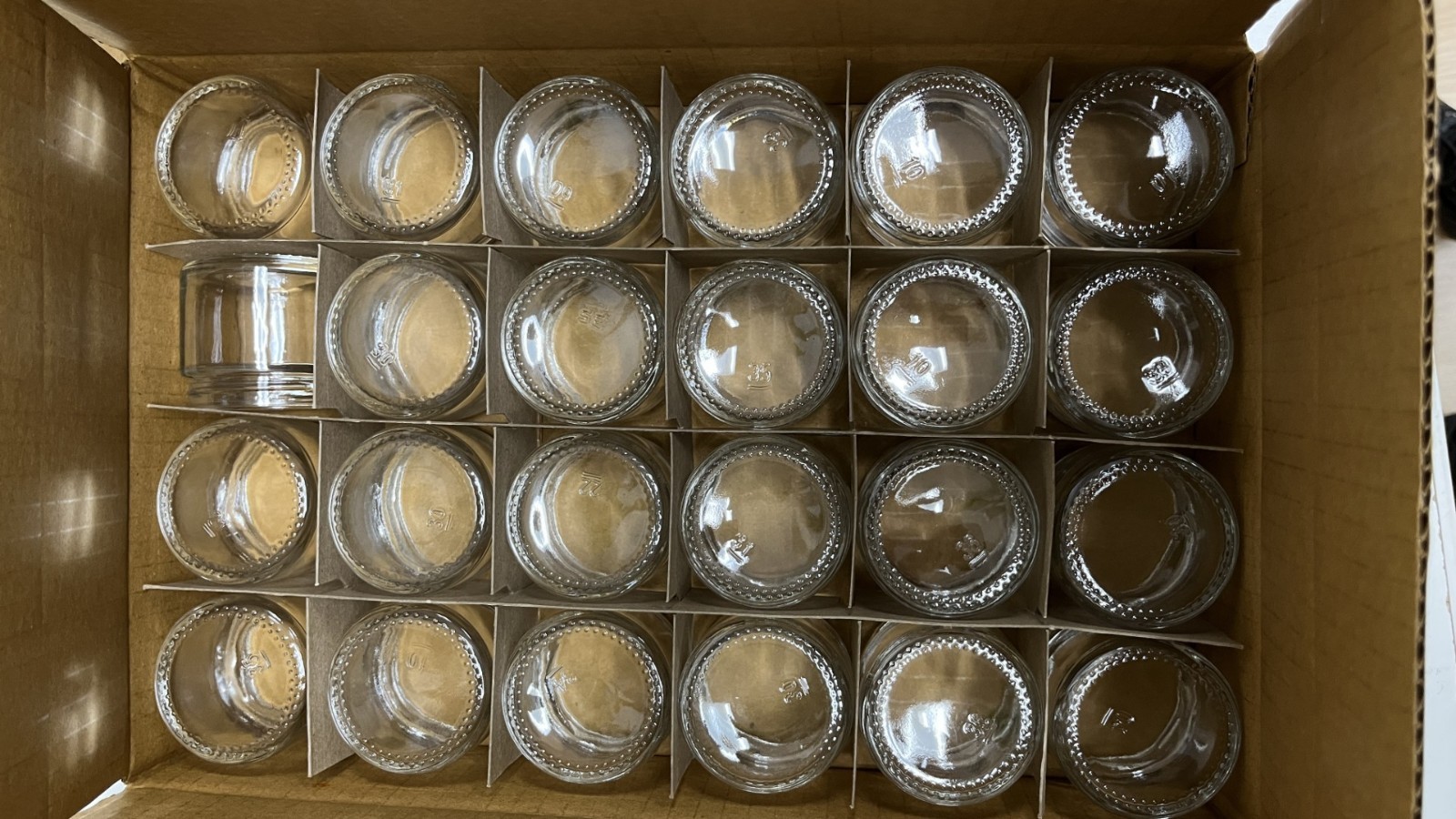QORPAK GLA-00854 2oz (60ml) Clear Straight Sided Round – Pack of 24 – 408XE7