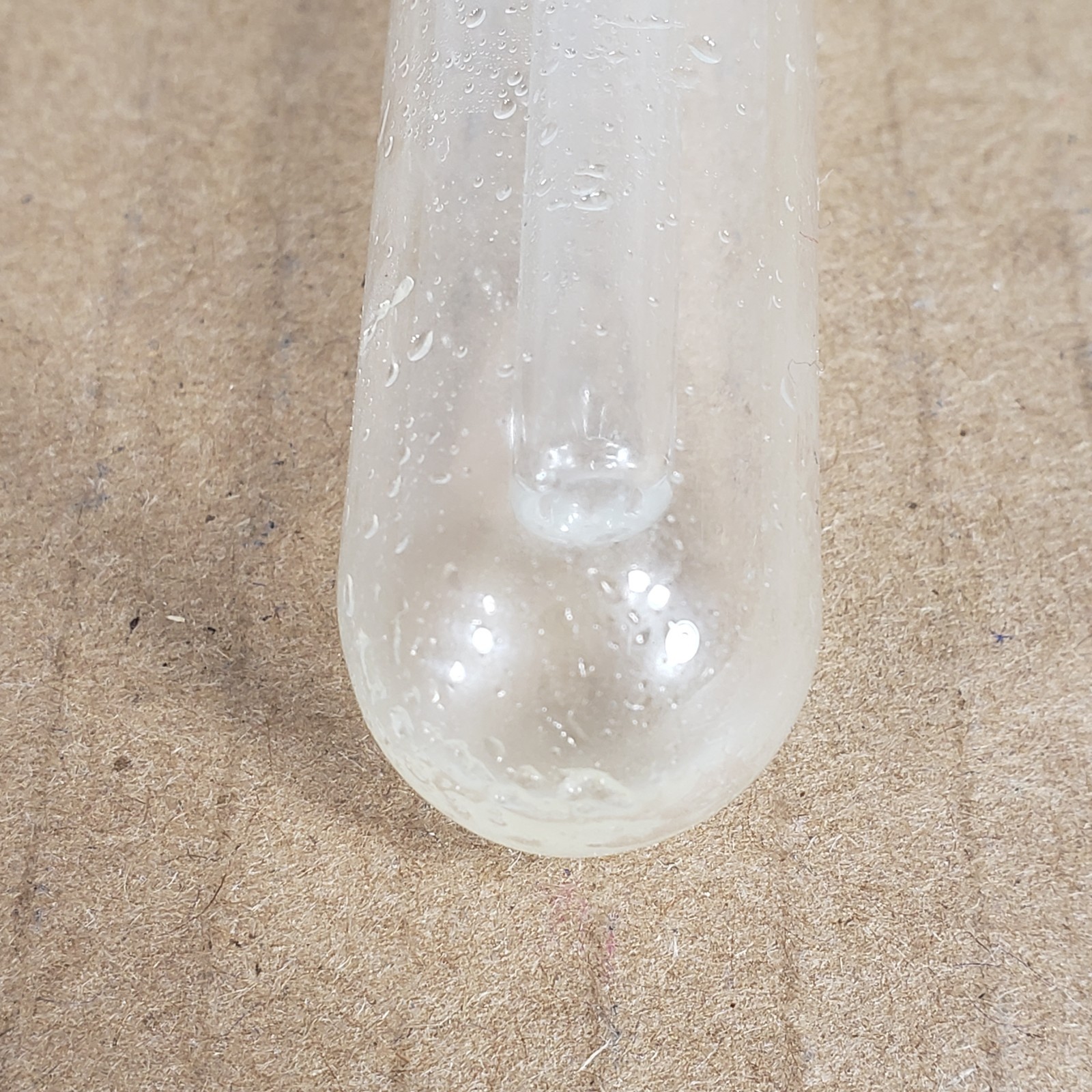 Unbranded Glass Micro Gas Bubbler System 1/4″ Straight Tube Inlet ~7″ Tall