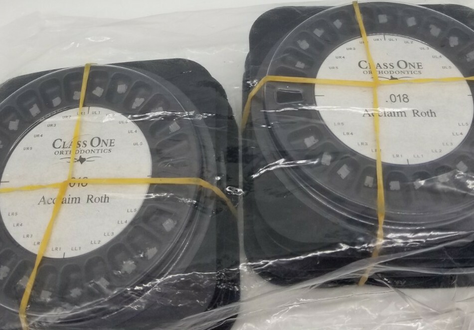 Dental Orthodontics Ceramic Bracket 5/5 Acclaim ROTH 018 Hook 345 Class One