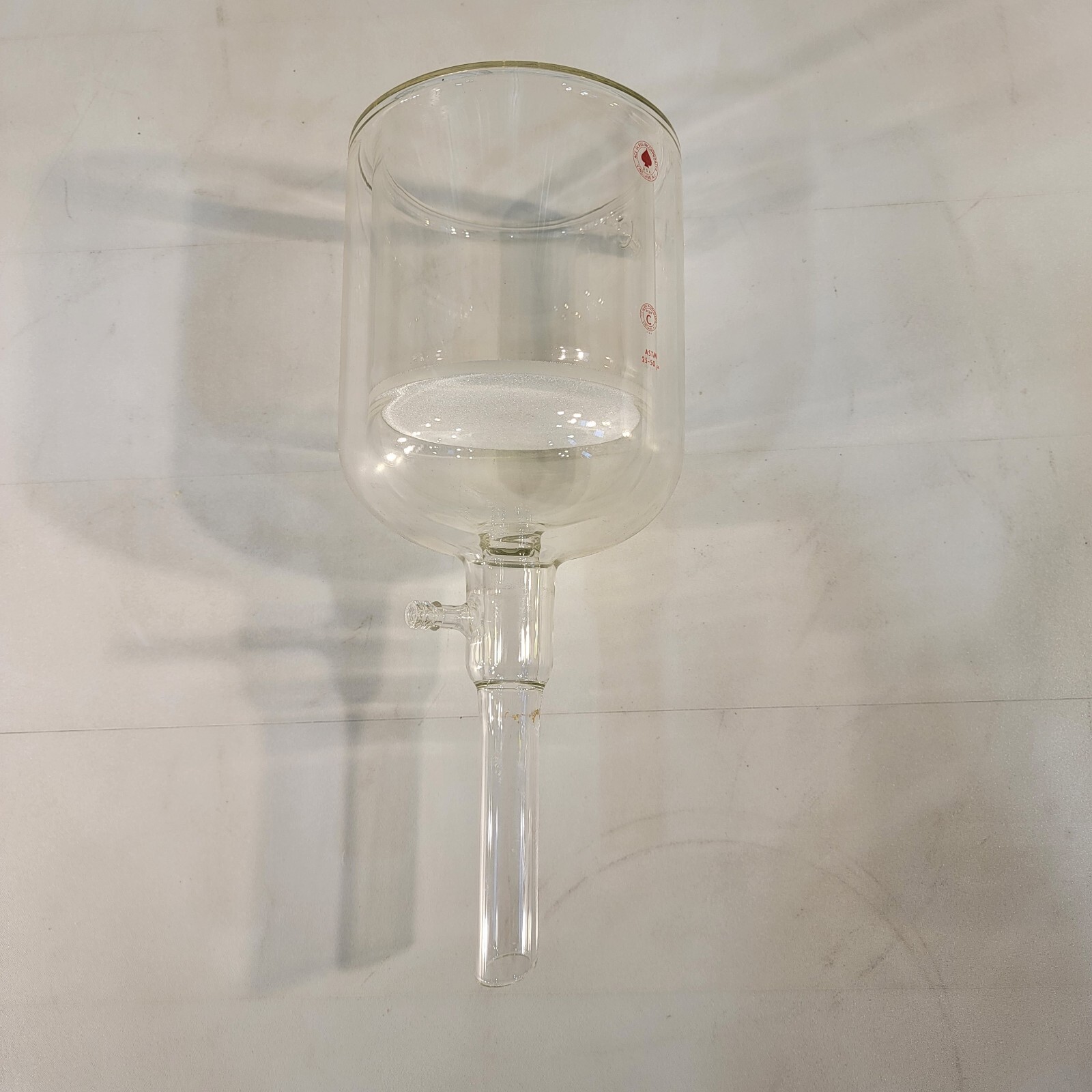 Jacketed Büchner Funnel Ace Glass 1 Liter Volume Pyrex 20-50u Alumina Filter