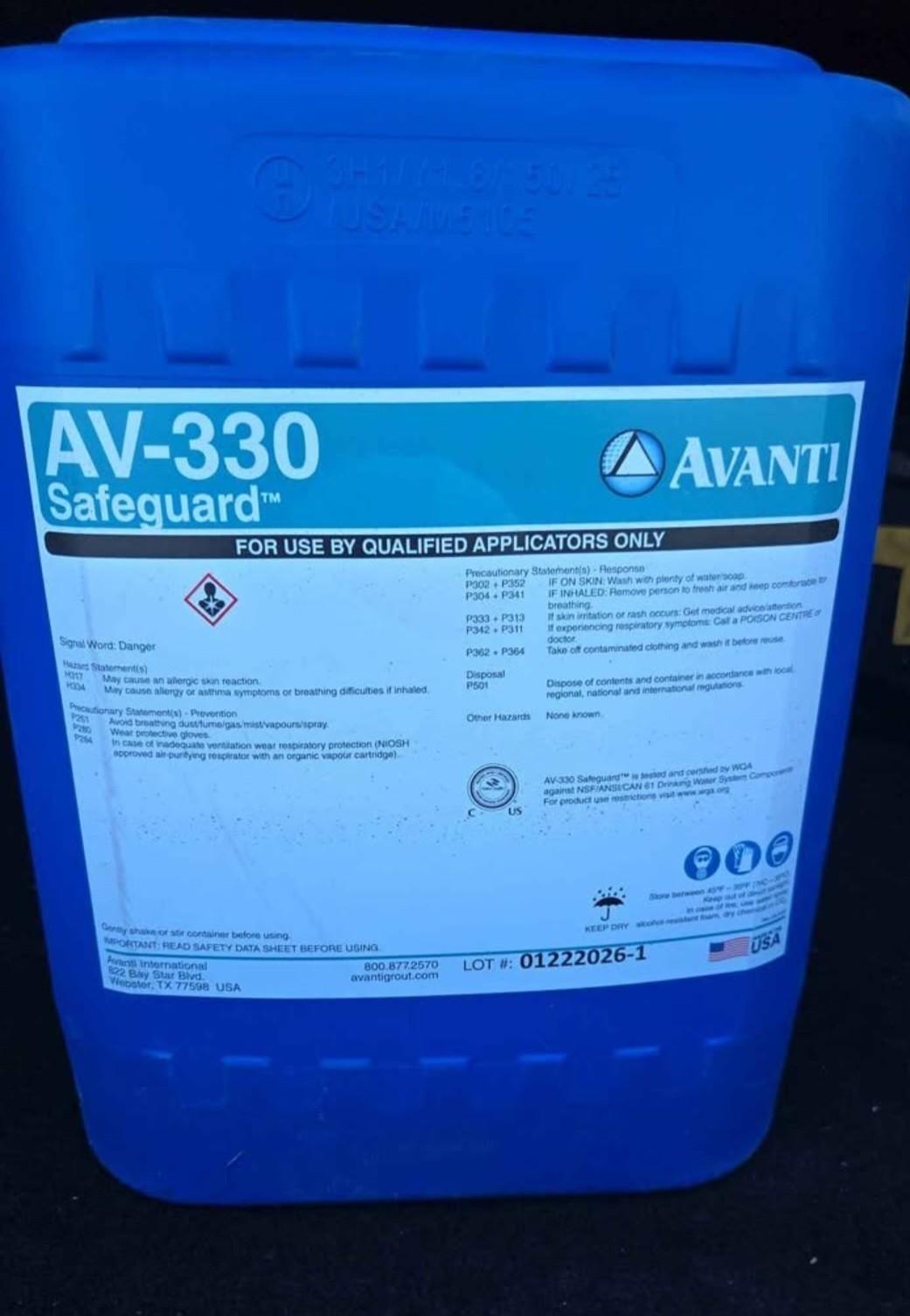 Avanti AV-330 Safeguard Chemical Container for Biological Laboratory