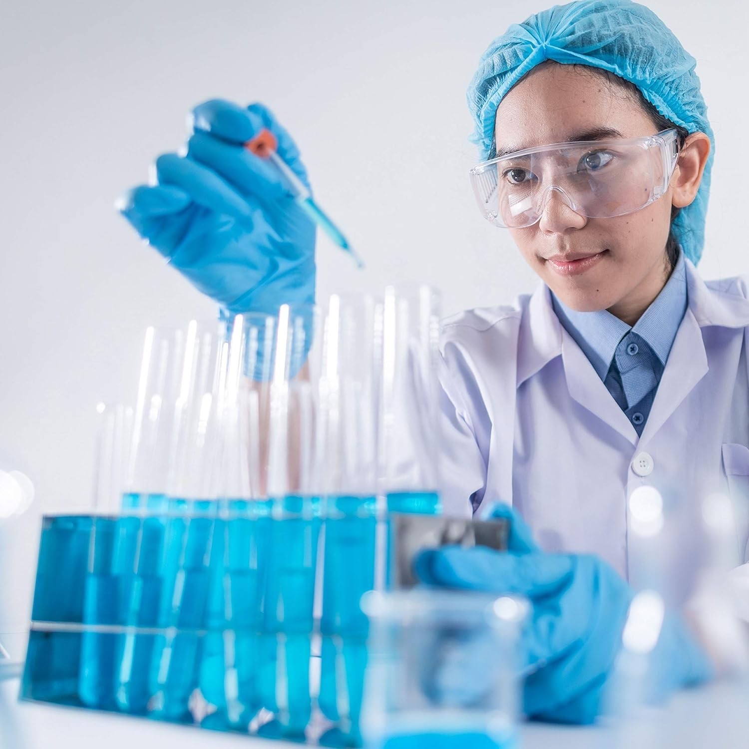 Hygienic 50-Pack 3ml Pipettes with Graduated Scale for Accurate Liquid Transfers