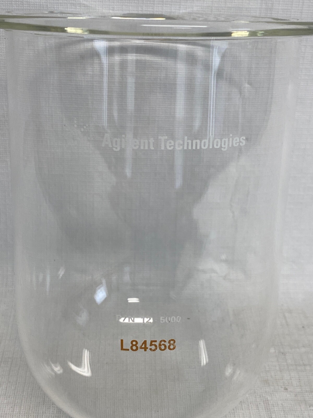 New AGILENT Glass 1000mL Clear EaseAlign Dissolution Testing Vessel 12-5000