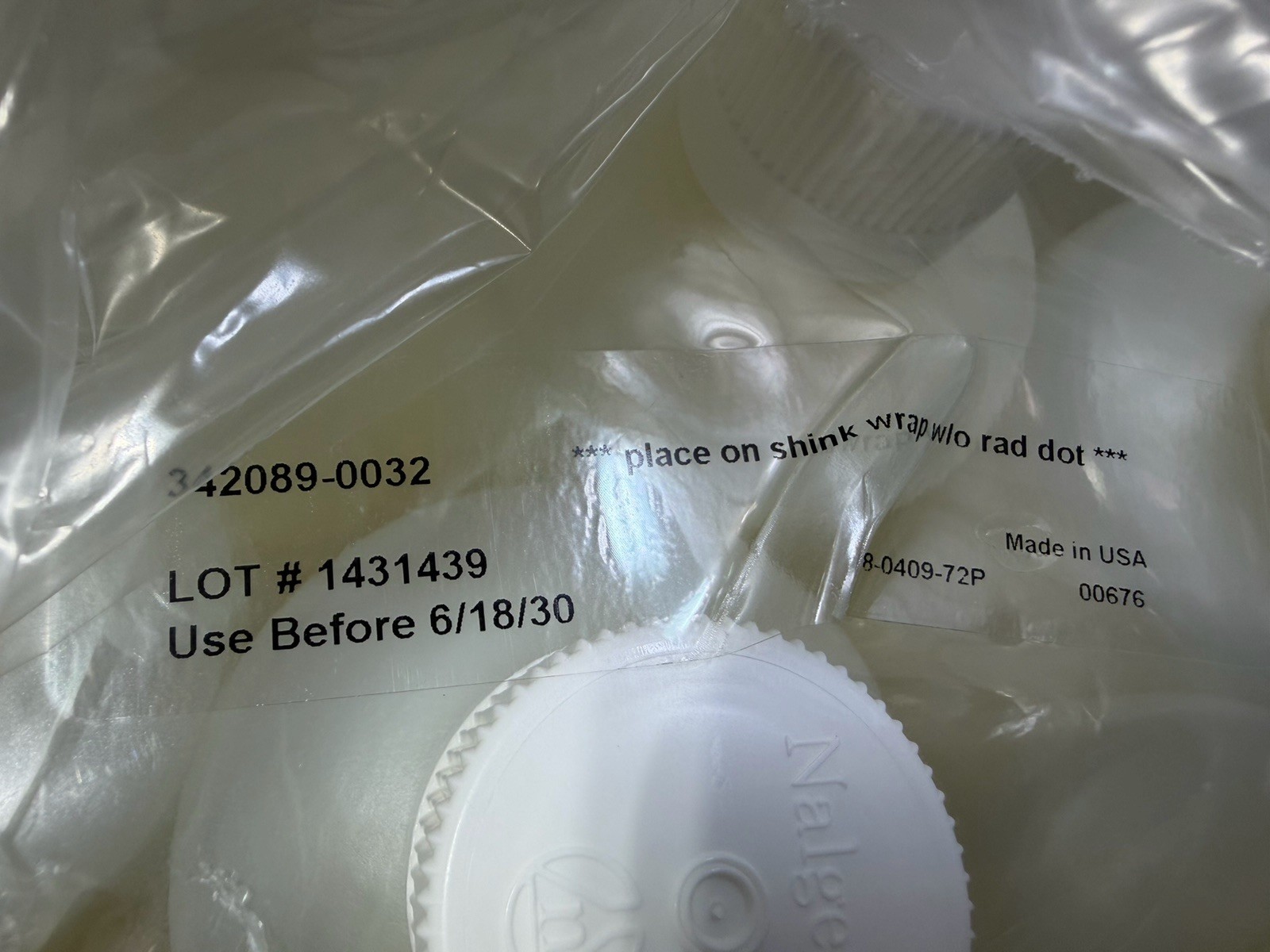 Thermo Scientific 342089-0032 HDPE Sterile Narrow-Mouth Bottle, 1000ml, 24/Case