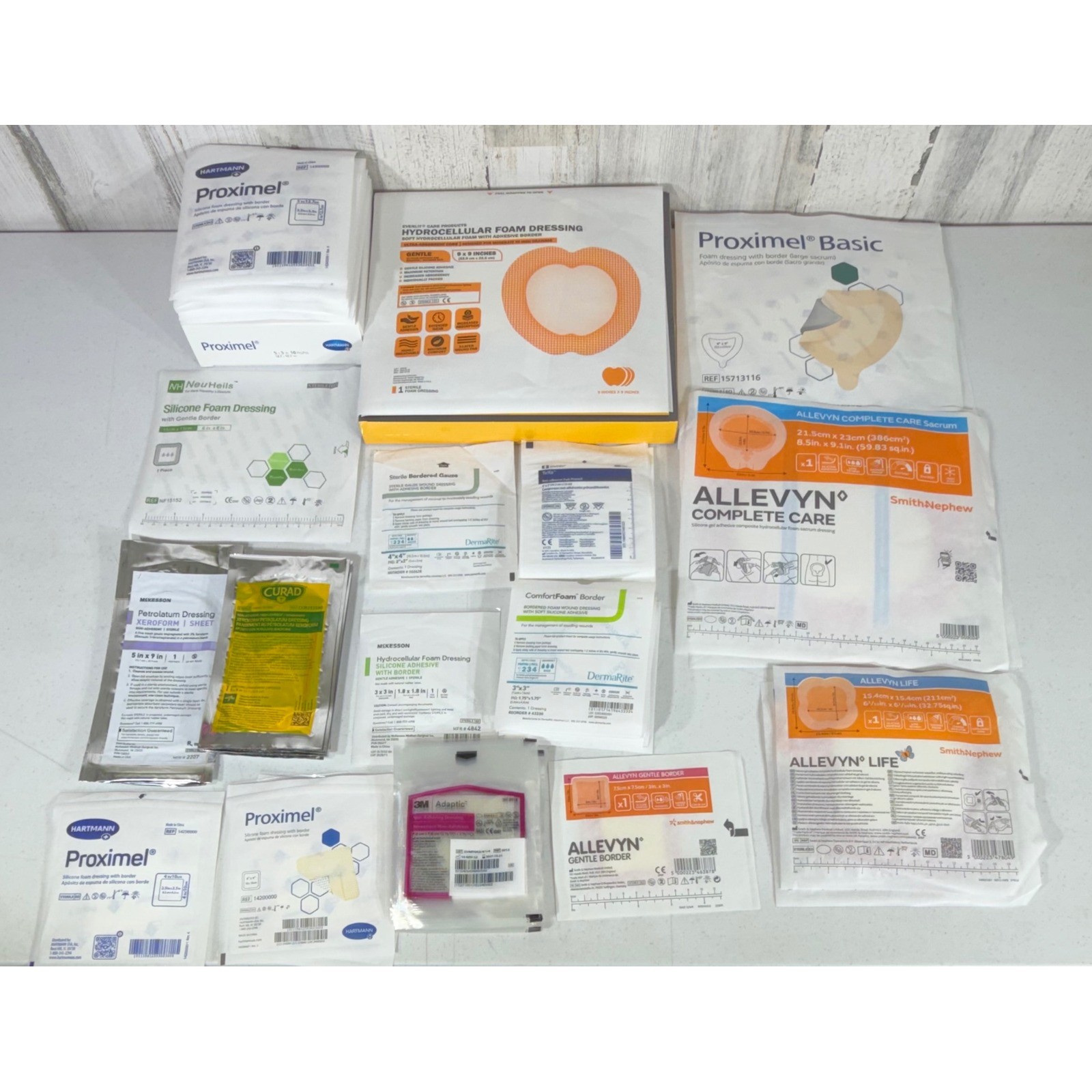 Large Wound Care Medical Supply Lot Mixed Sizes White Sterile Bandage Dressing
