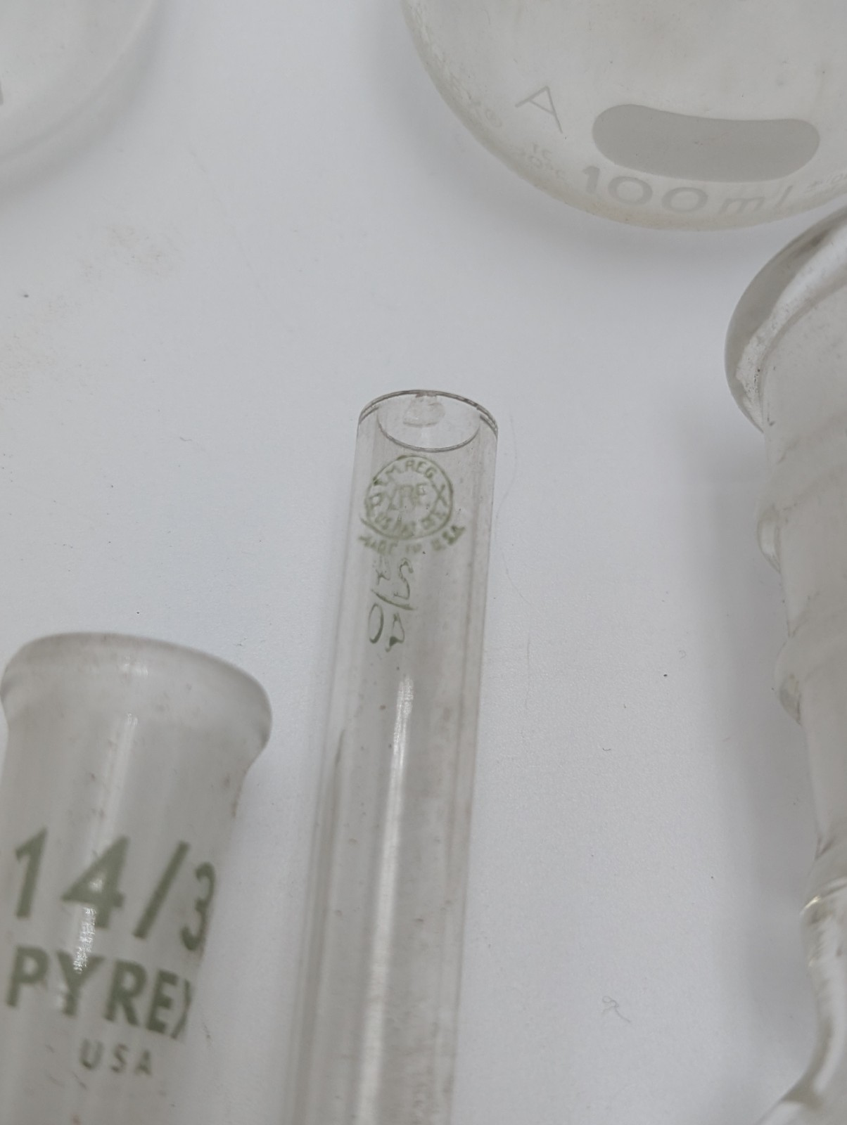 27 Piece Lot Lab Glassware PYREX 500-10 mL Boilng Flasks Scientific Equipment