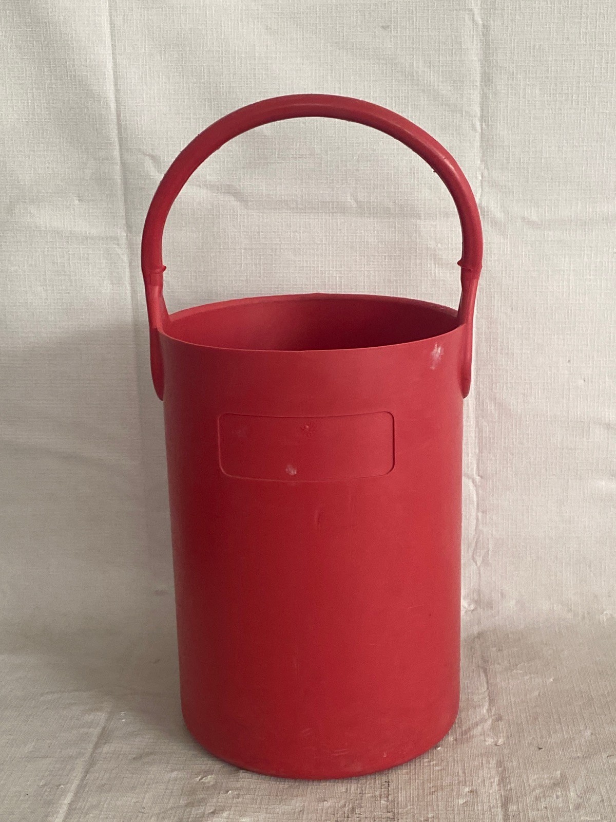 Lab Rubber Safety Carrier Bucket With Handle for 2.5L & 4L Bottles 16” H x 7”OD