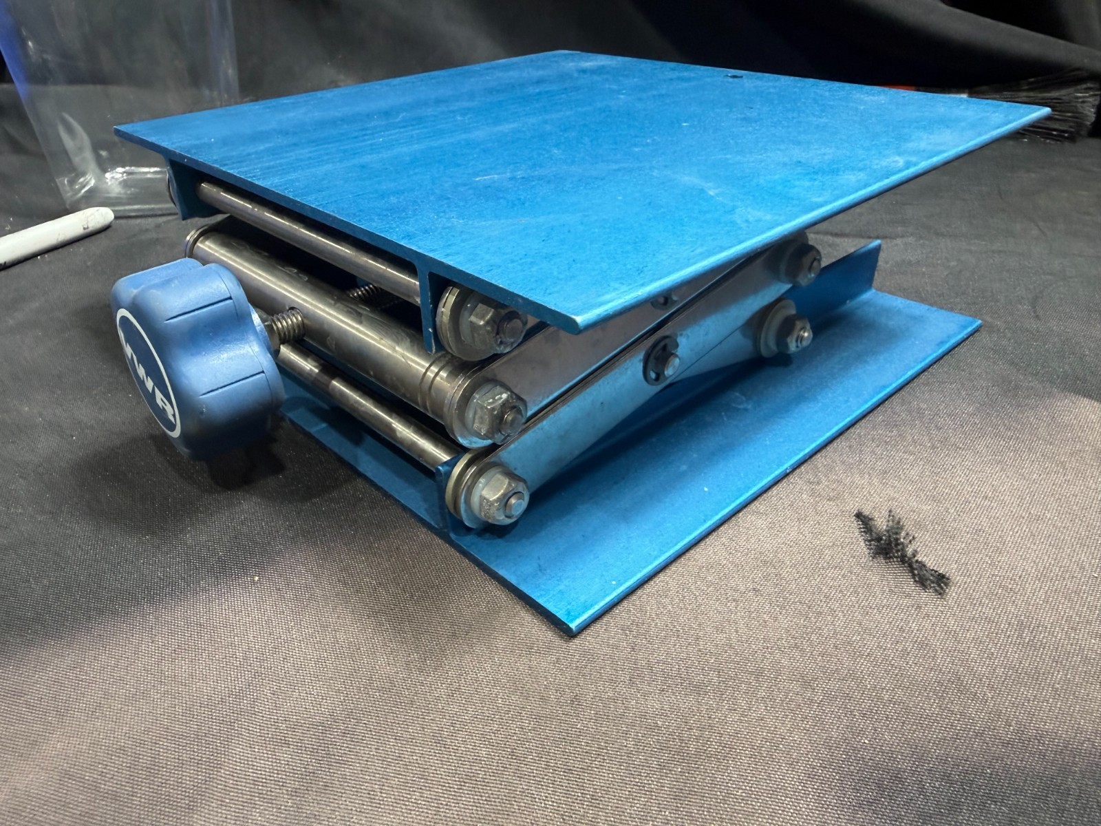NEW VWR 8″ x 8″ Aluminum Lab Scissor Jack Support Lift Table Platform 8×8