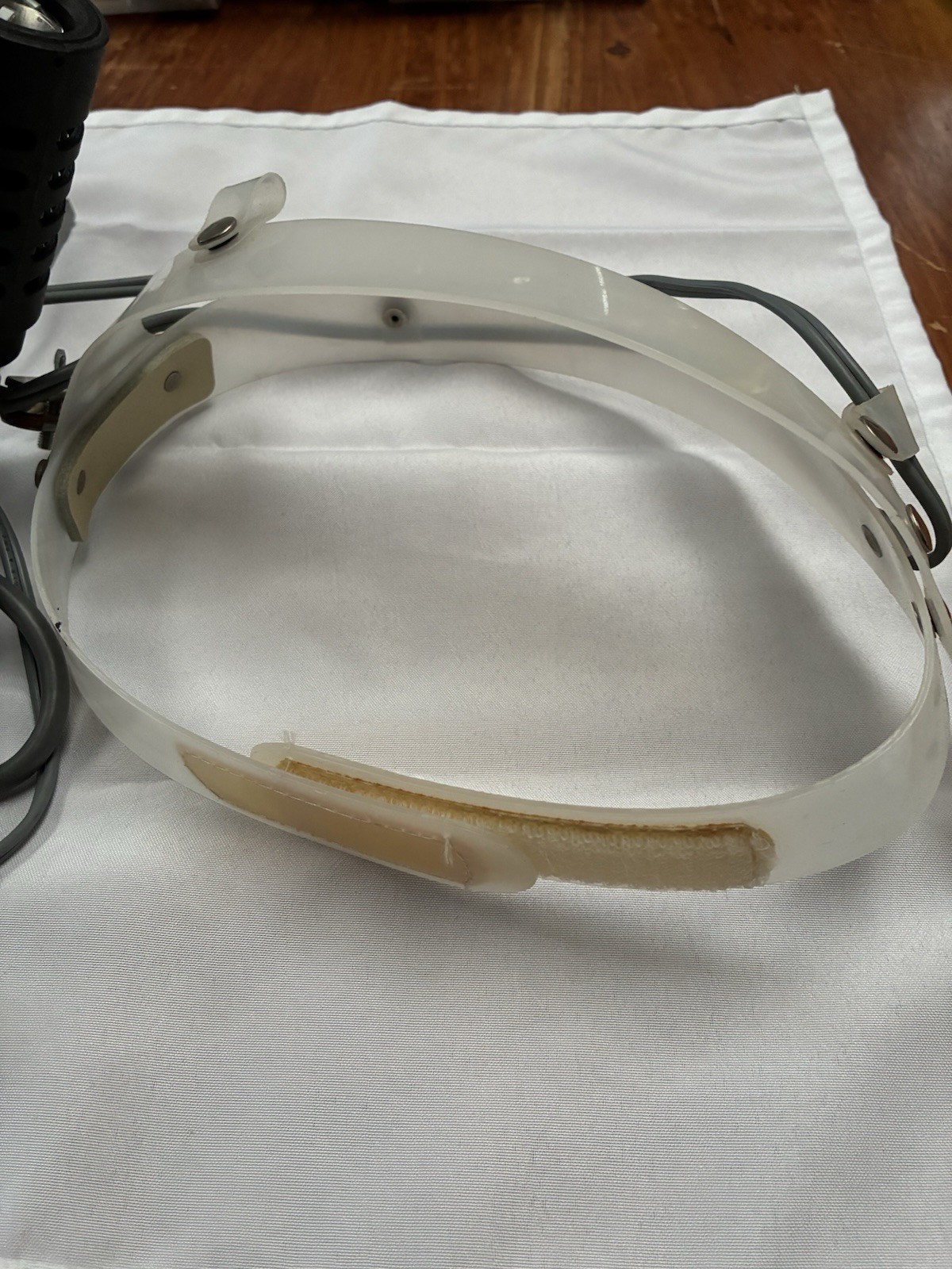 Hu-Friedy Oral Headlight L13899 Dental Headband Light 110-120V