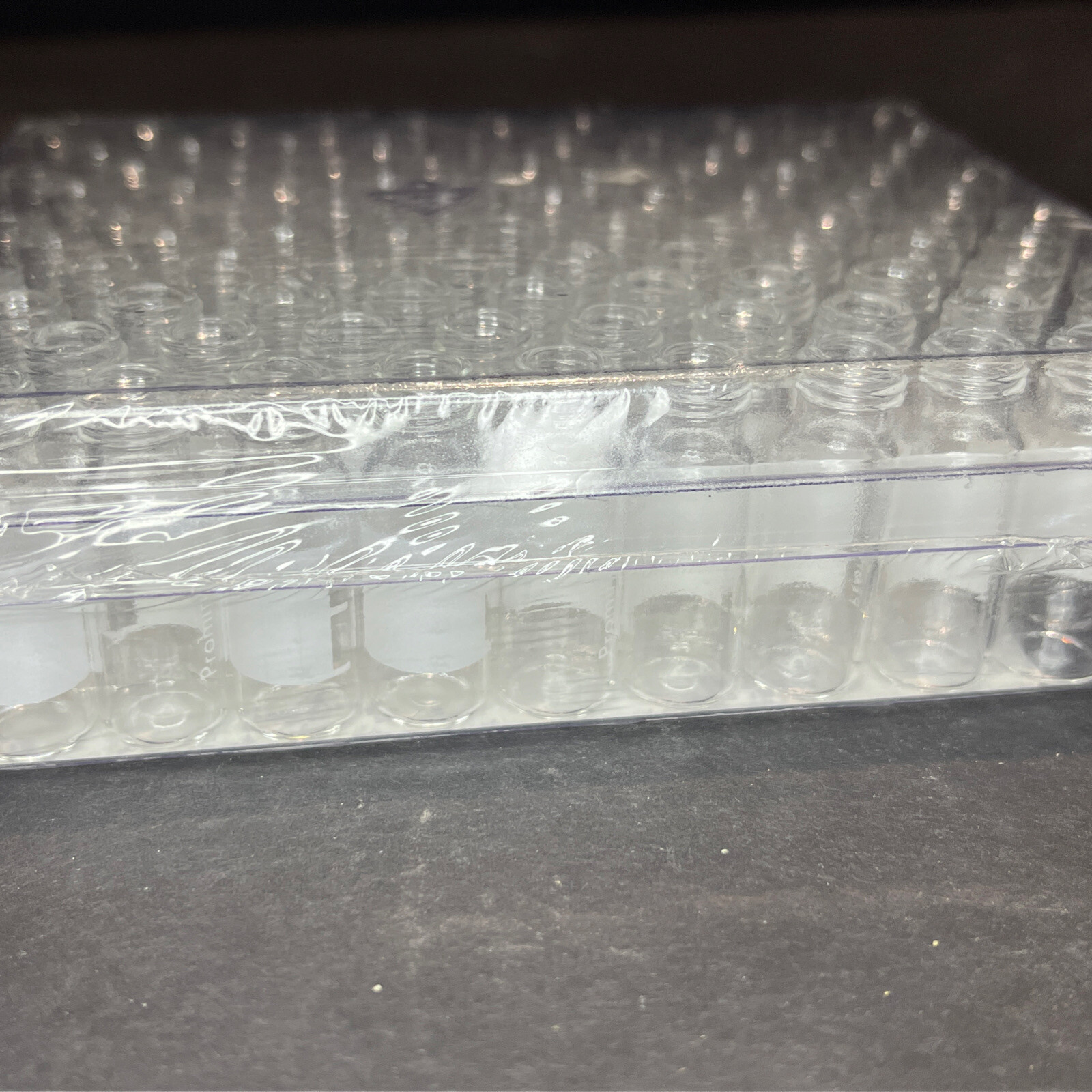 VWR Clear Glass Vial 1.8 ml 9 mm Screw Neck 12 x 32 mm Total of 100 Vials