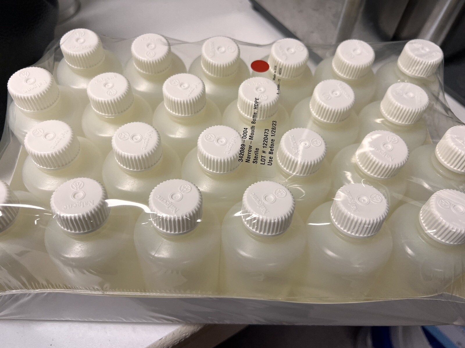 Thermo Scientific, Nalgene Narrow-Mouth HDPE Bottles 125 ML (24 Pcs) – NEW