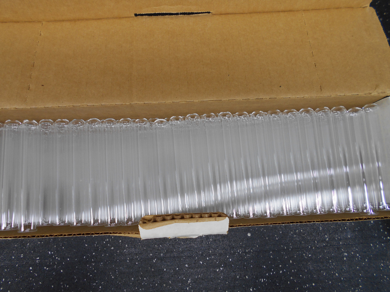 BORAX DISPOSABLE BOROSILICATE GLASS TUBES APPROX 250 16X100 MM