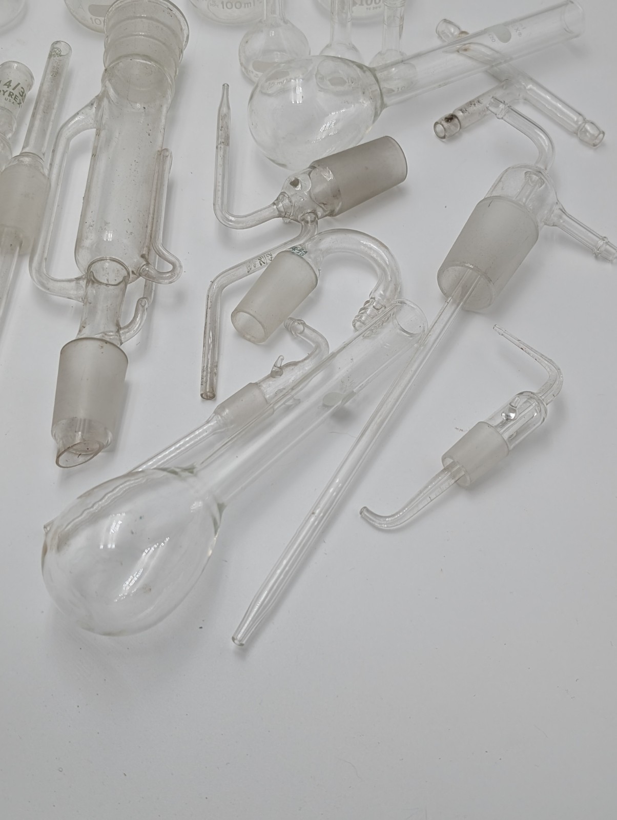 27 Piece Lot Lab Glassware PYREX 500-10 mL Boilng Flasks Scientific Equipment