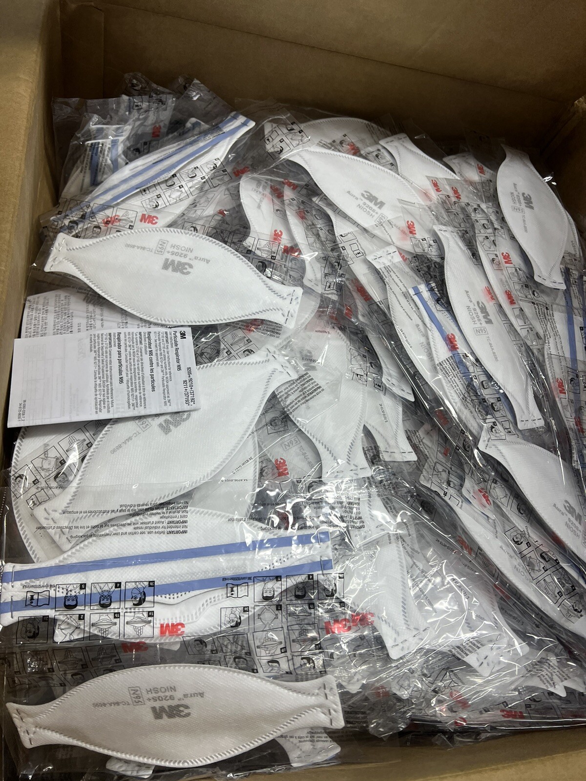 3M Aura 9205+ N95 NIOSH Approved Particulate Respirator Face Mask (20 Pack)