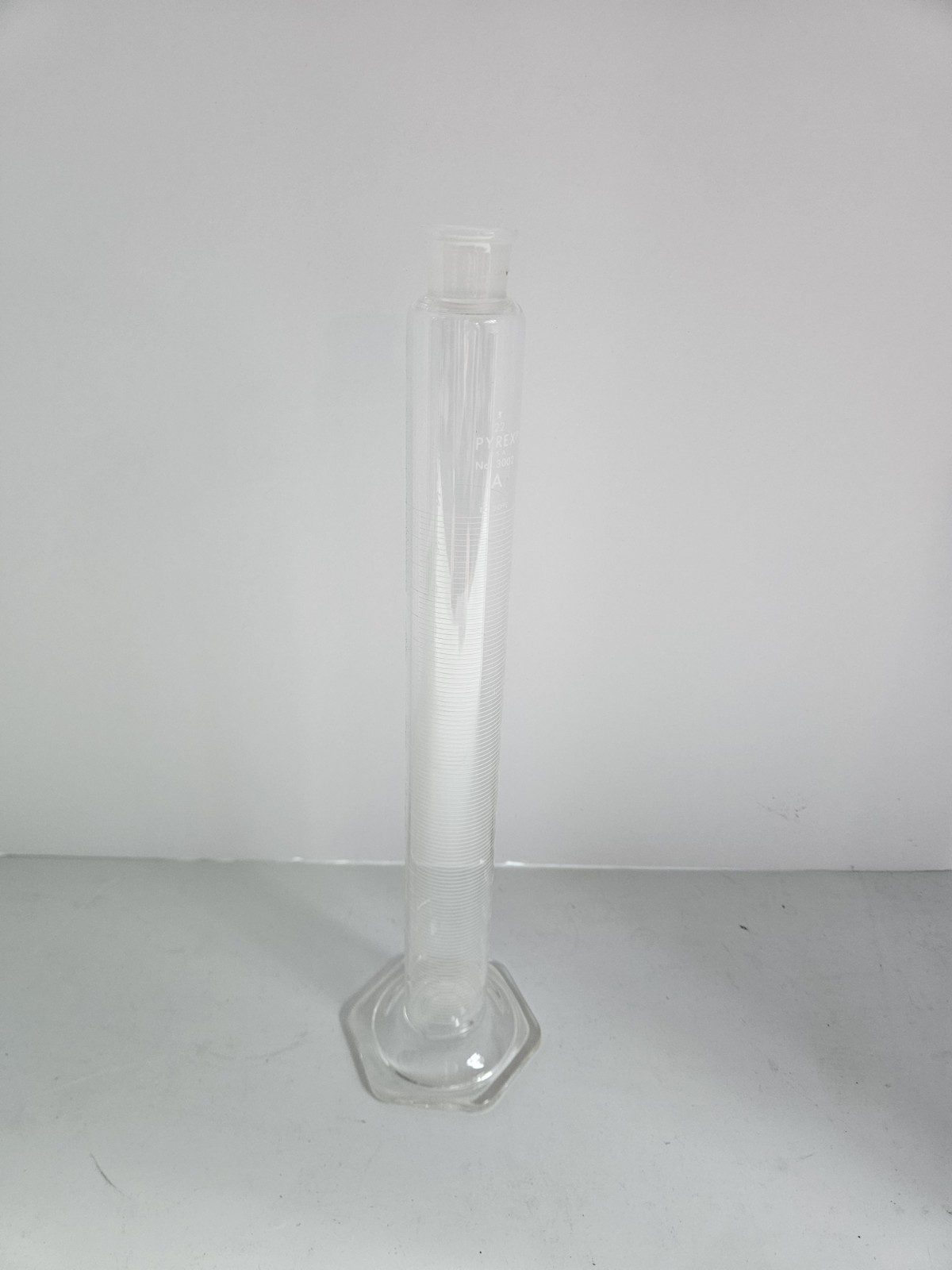 PYREX No. 3002 250 mL Glass Graduated Cylinder Physical Laboratory