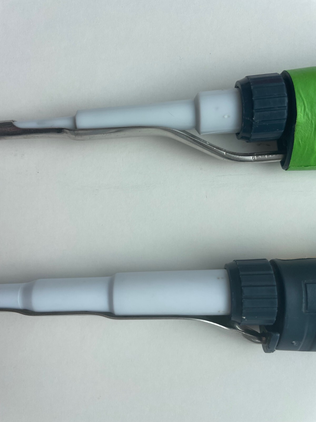 2 Gilson Pipetman P1000 & P20 Plunger Single Channel Pipette Medical France