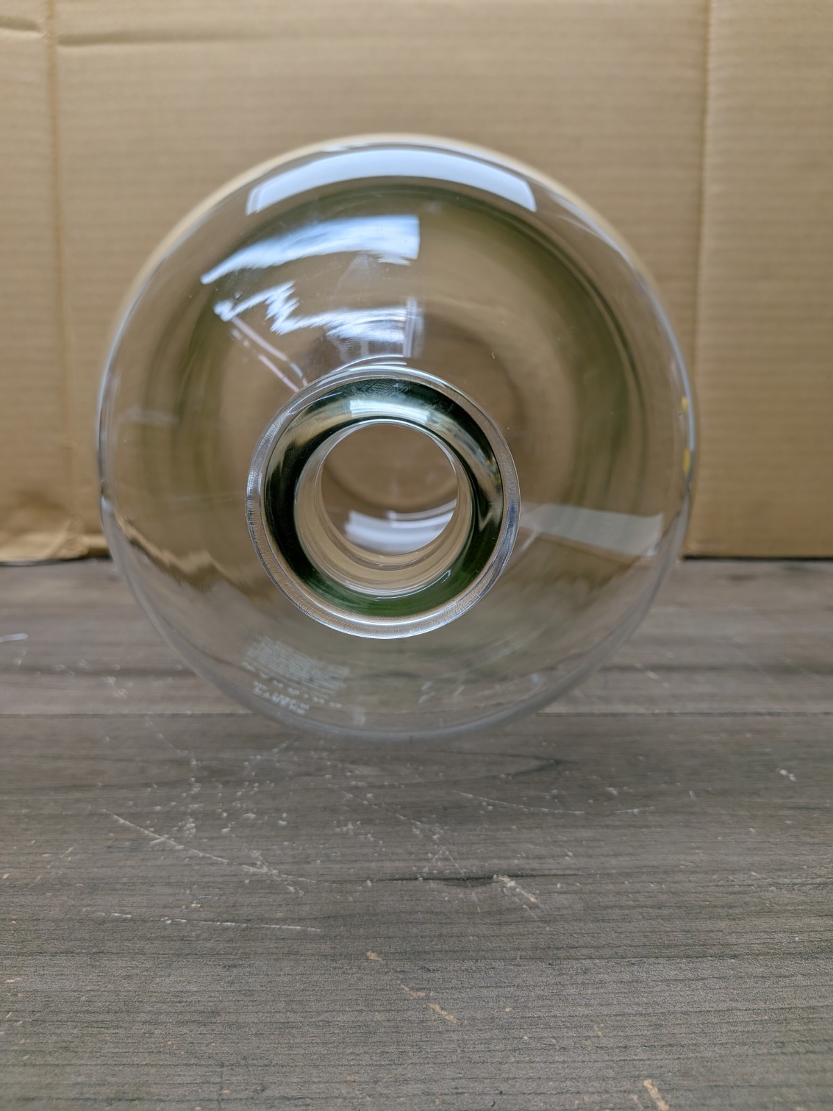 NOS PYREX 1585-9L is a heavy-wall, 9-liter borosilicate glass serum bottle