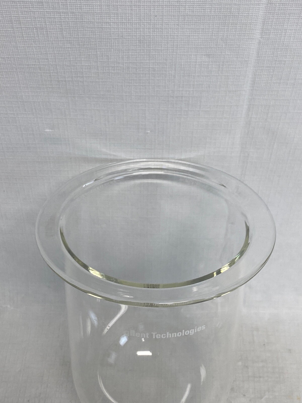 New AGILENT Glass 1000mL Clear EaseAlign Dissolution Testing Vessel 12-5000