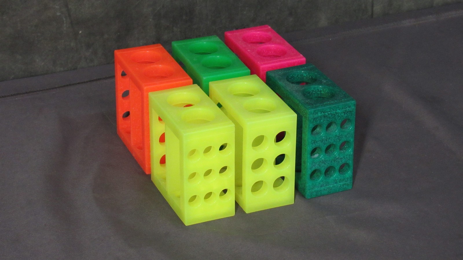 6 PCS Cole-Parmer UX-44001-50 Multi-Size Tube Racks; 0.5mL 1.5/2mL 15mL 50mL