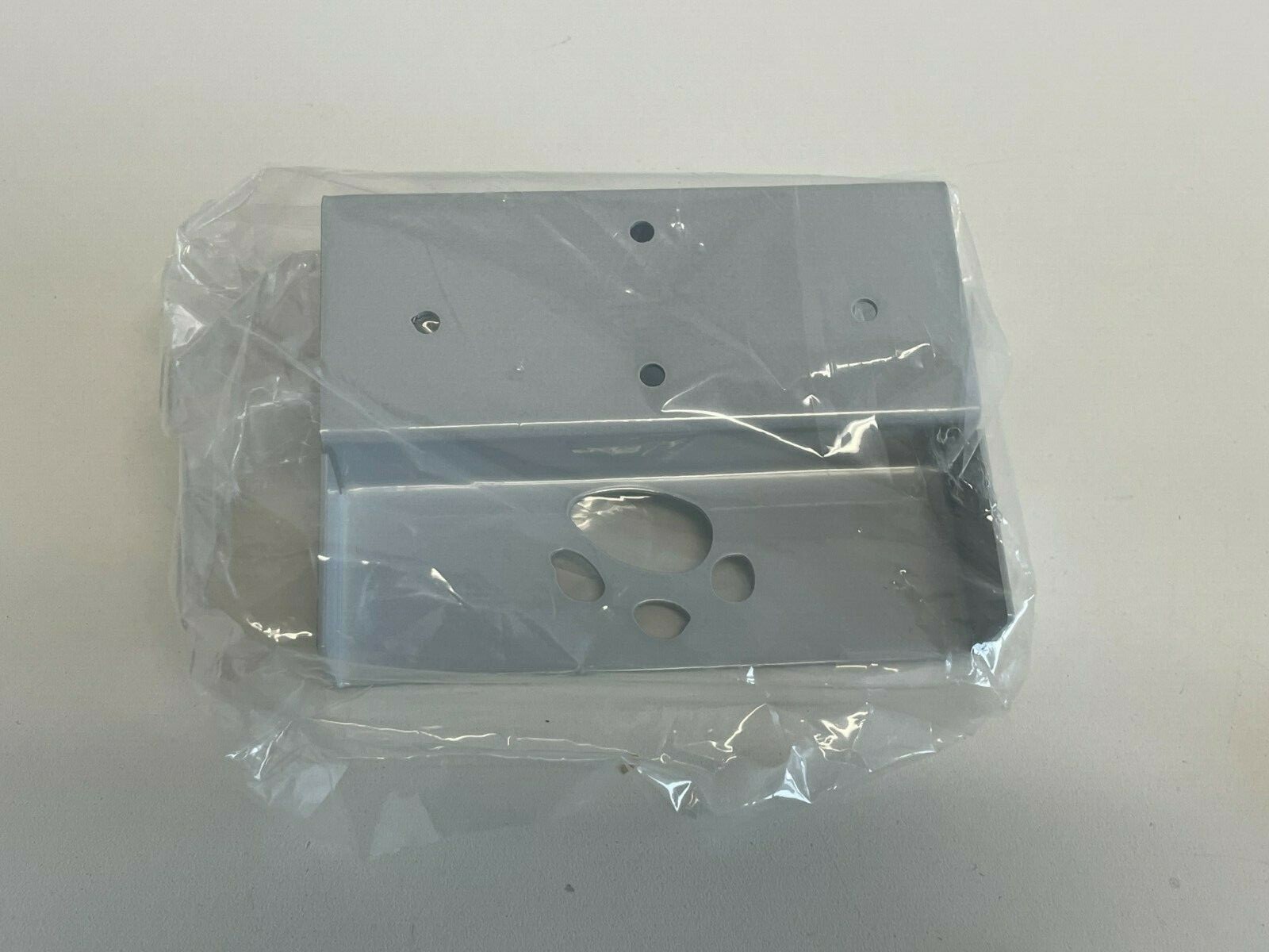 N16: 3m Bair Paws Rail/Wall Mount Bracket 90074