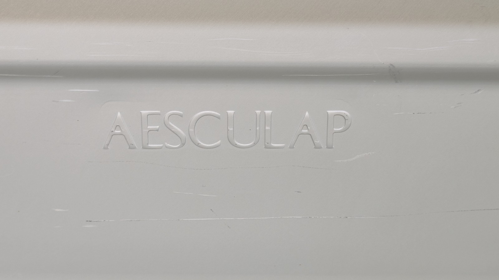 AESCULAP Aicon JJ111 Sterilization Container w/ Enhanced Drying System EDS