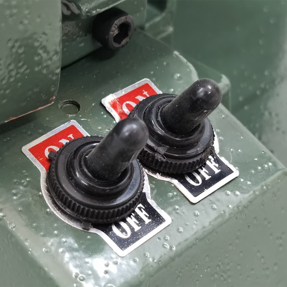 110v High Speed Cutting Machine Technician Polishing Machine