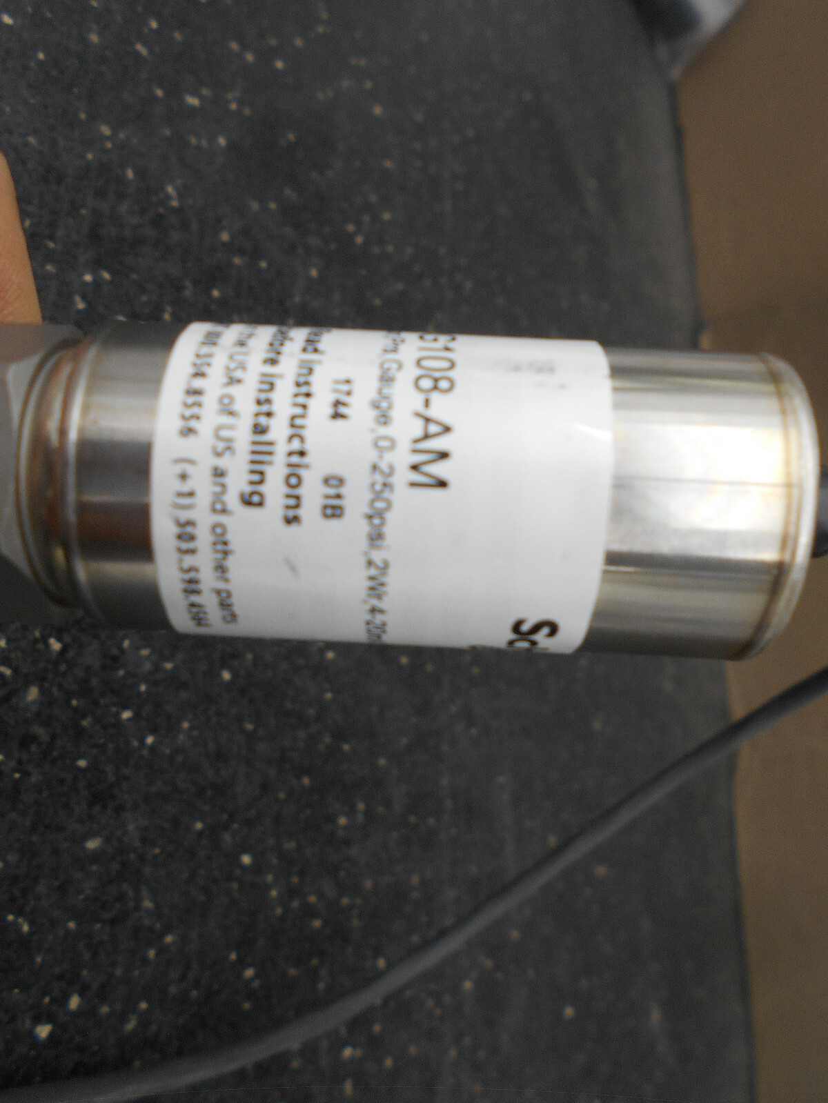 SCHNEIDER ELECTRIC Z000329-0B 250PSI 28VDC PRESSURE GAUGE SENSOR