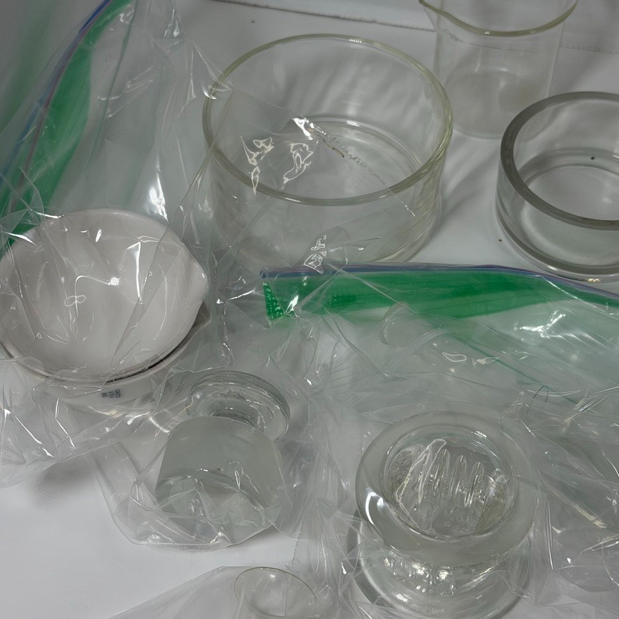 Vtg Lot of 35 PYREX Kimax Various Brand Laboratory Glass Beakers Flasks Jars
