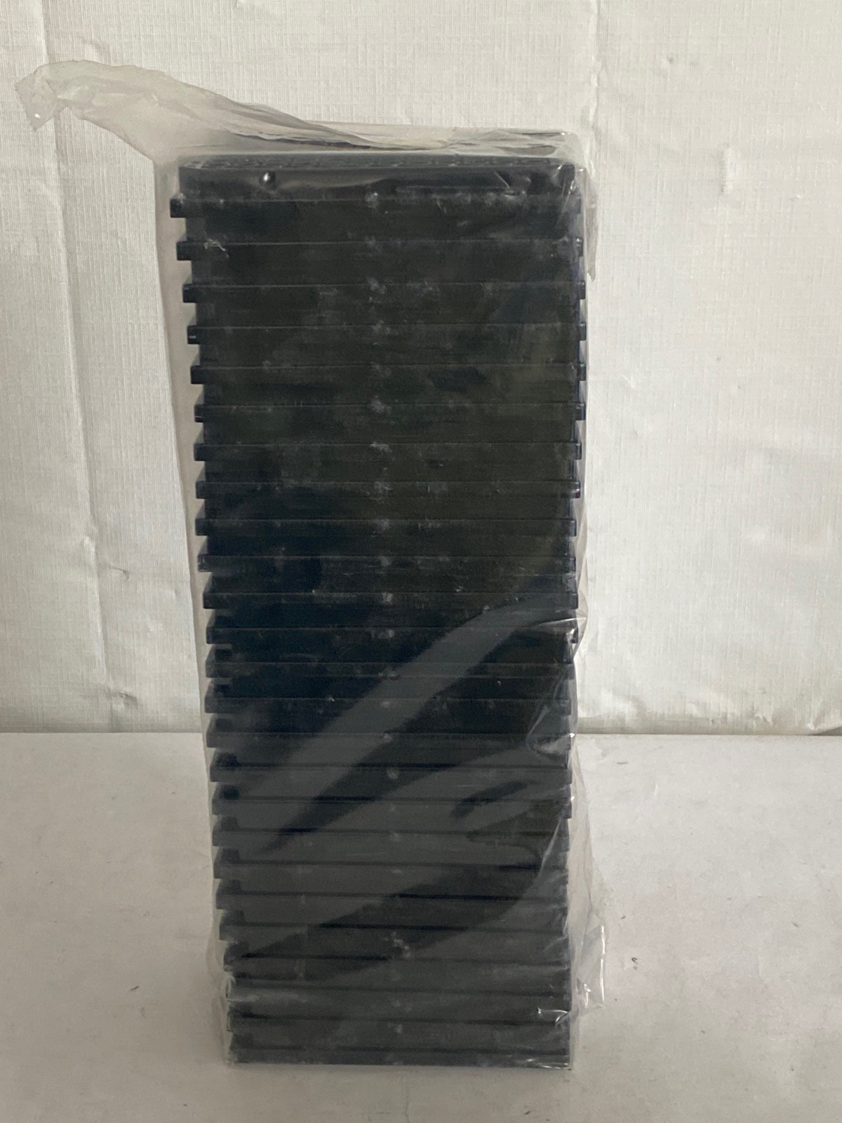 (25/Pk) Laboratory 96-Well Black Microplate Culture Plates Round Well Flat Bttm