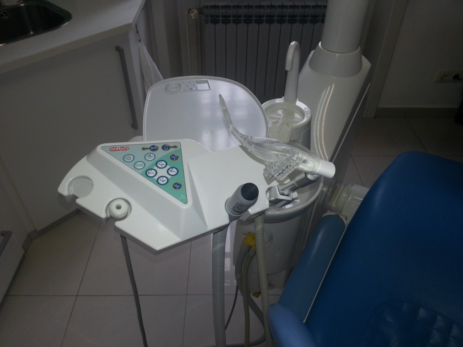 UNI Adapter TERMO -connect DryShield mouthpieces directly to your suction ha